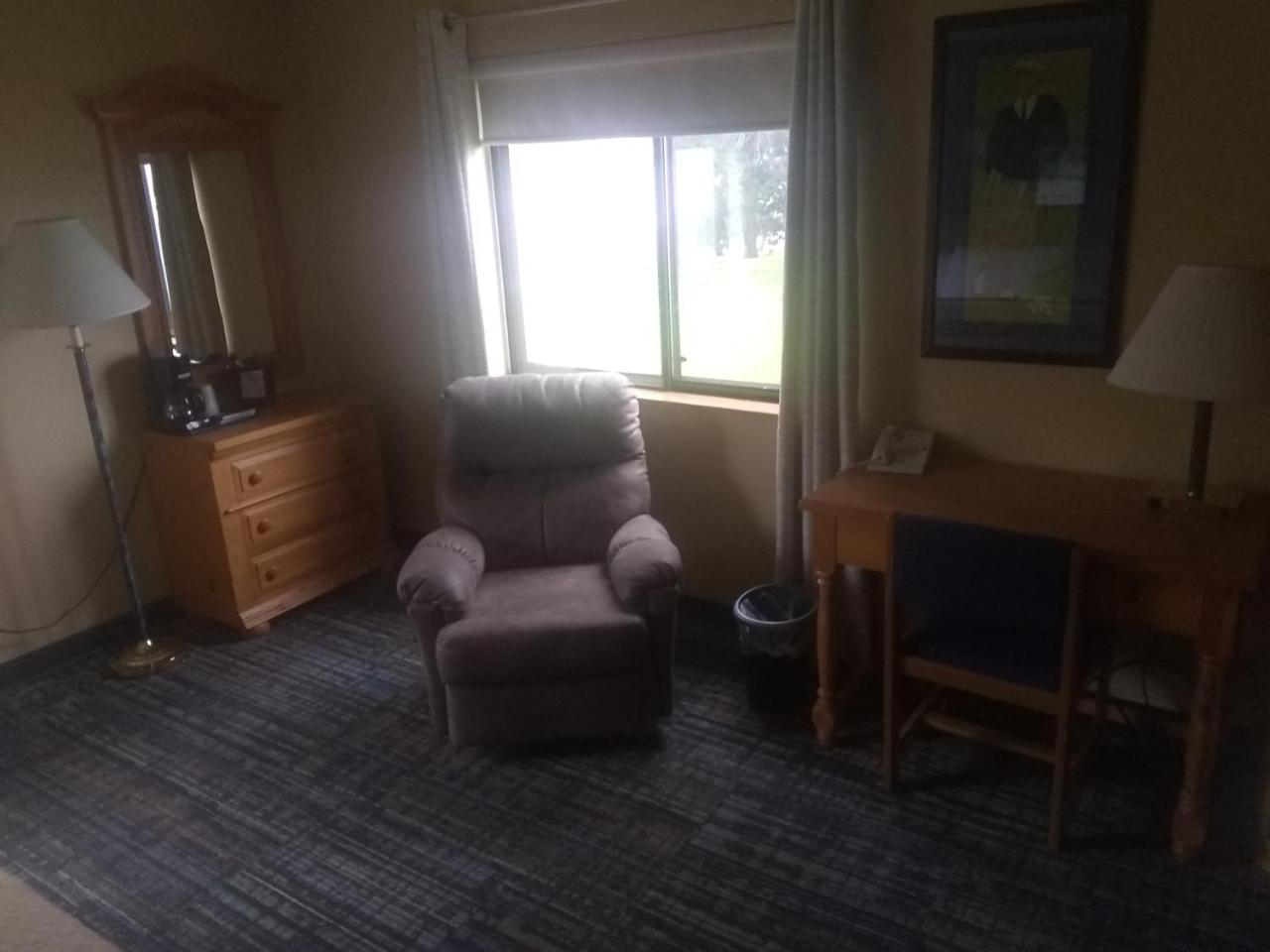 Super 8 By Wyndham Baxter/Brainerd Area Hotel Ngoại thất bức ảnh