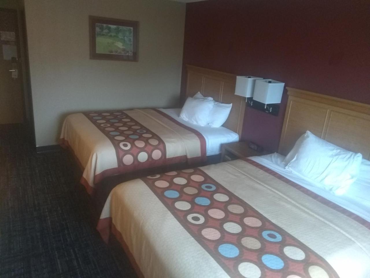 Super 8 By Wyndham Baxter/Brainerd Area Hotel Ngoại thất bức ảnh